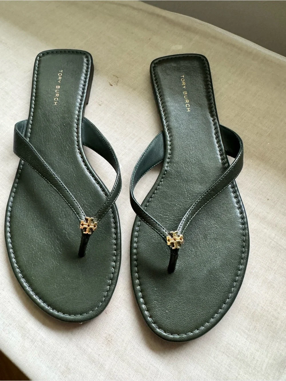 Tory Burch Dark Green Miller Thong Sandals Size 8